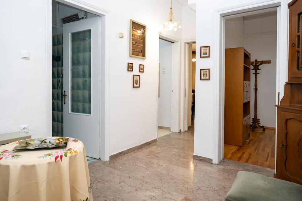 קאלאבאקה Theoni Central Apartment מראה חיצוני תמונה