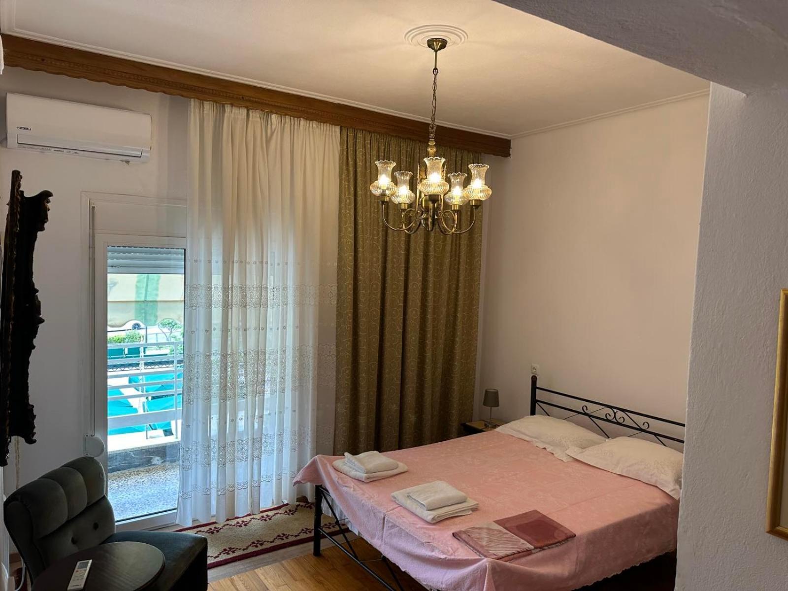 קאלאבאקה Theoni Central Apartment מראה חיצוני תמונה
